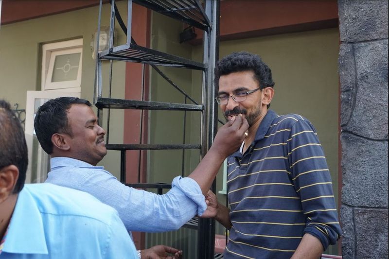 ఆన్ లొకేషన్ లో డైరెక్టర్ శేఖర్ కమ్ముల బర్త్ డే సెలబ్రేషన్స్..