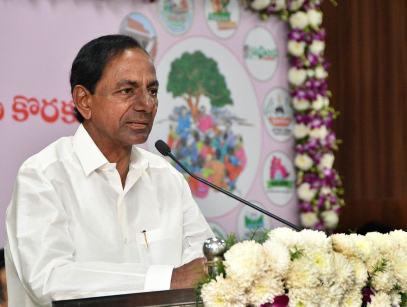 ఎన్నికల ఫలితాల తర్వాత హరీష్ రావు, కడియం శ్రీహరిలతో కేసీఆర్ సమావేశమయ్యారు. ఈ ఎన్నికల్లో వ్యతిరేక ఫలితాలు రావడానికి అందరి సేవలను ఉపయోగించుకోకపోవడం కూడ కారణమనే ప్రచారం కూడ లేకపోలేదు.