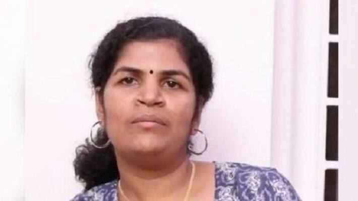 kanagadurga irritating iyappan temple devotees by telling again she will come to iyappan temple kanagadurga irritating iyappan temple devotees by telling again she will come to iyappan temple