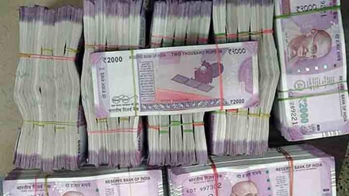 Hyderabad based auto driver returns lost bag with Rs.10 lakhs cash Hyderabad based auto driver returns lost bag with Rs.10 lakhs cash
