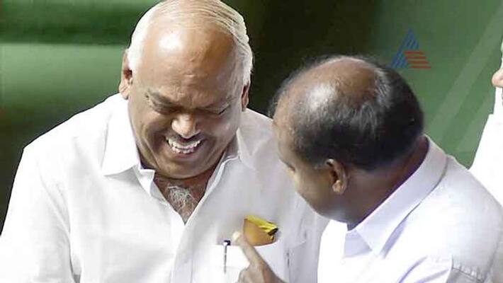 Speaker Ramesh Kumar says no hurry in accepting resignation of rebels Congress and JDS MLAs Speaker Ramesh Kumar says no hurry in accepting resignation of rebels Congress and JDS MLAs