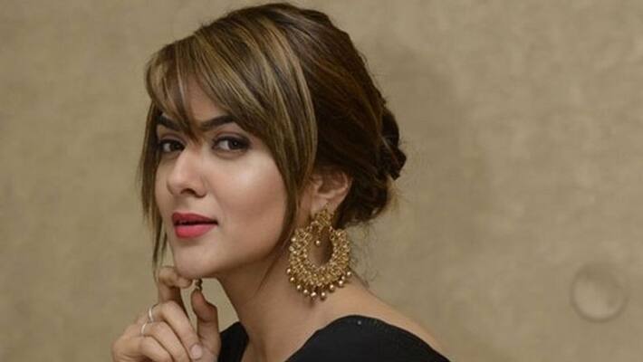 sakshi chowdary silent on her tweet sakshi chowdary silent on her tweet