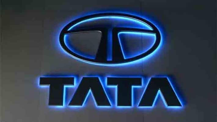Tata Motors share price tanks to fresh 52-week low over Q3 net loss, cut in profit margin outlook Tata Motors share price tanks to fresh 52-week low over Q3 net loss, cut in profit margin outlook