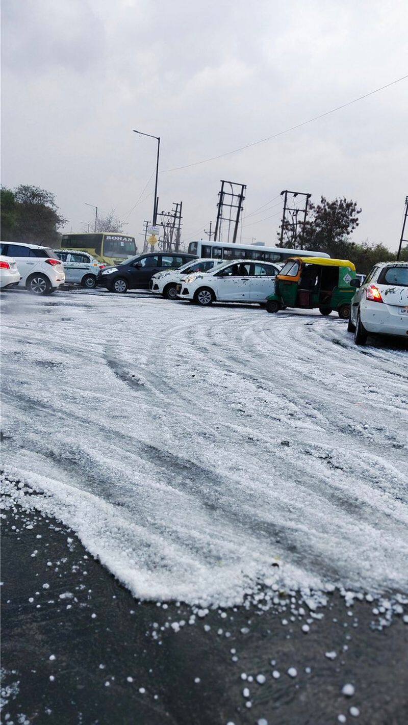 One Twitter user wrote, “Haven’t seen a hailstorm like this in Delhi ever!”