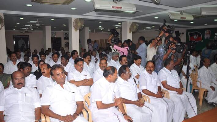 An Admk minister is making quarrel with Bjp! An Admk minister is making quarrel with Bjp!