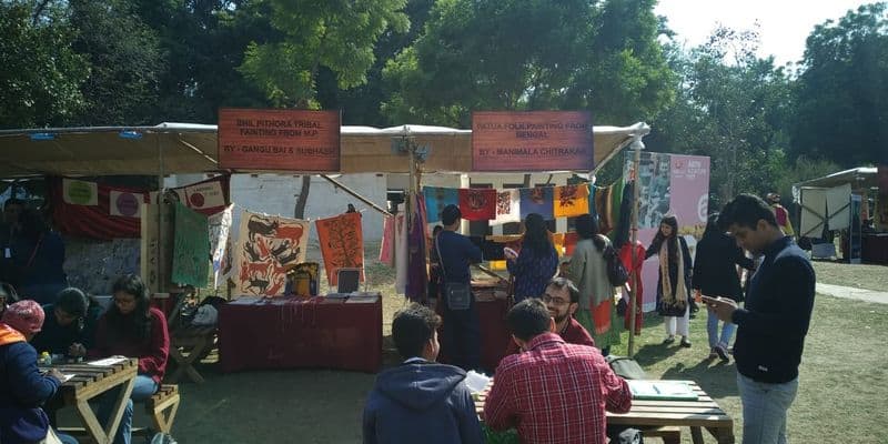 For the shopaholics, there are stalls featuring gorgeous Indic textitles and art to splurge on.