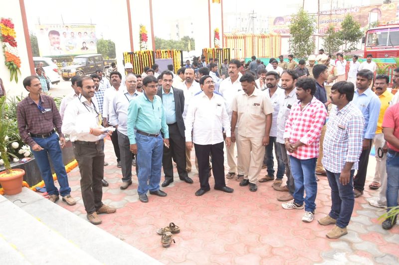 ఏపిలో పేదల ఇల్లు.. చిత్ర మాలిక