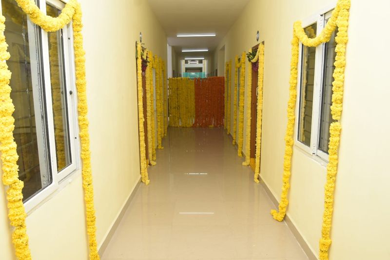 ఏపిలో పేదల ఇల్లు.. చిత్ర మాలిక