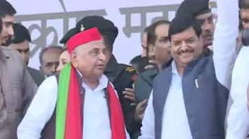 On the occasion of shivpal singh Yadav Mulayam not give wish to him, Aperna Yadav also kept away from shivpal birthday function