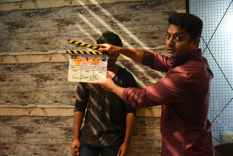 ఆకాష్ పూరి 'రొమాంటిక్' మూవీ ఓపెనింగ్ స్టిల్స్!