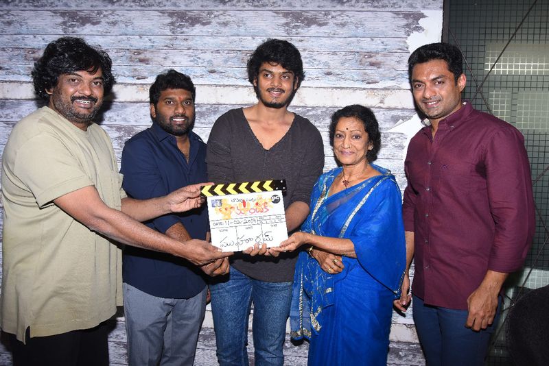 ఆకాష్ పూరి 'రొమాంటిక్' మూవీ ఓపెనింగ్ స్టిల్స్!