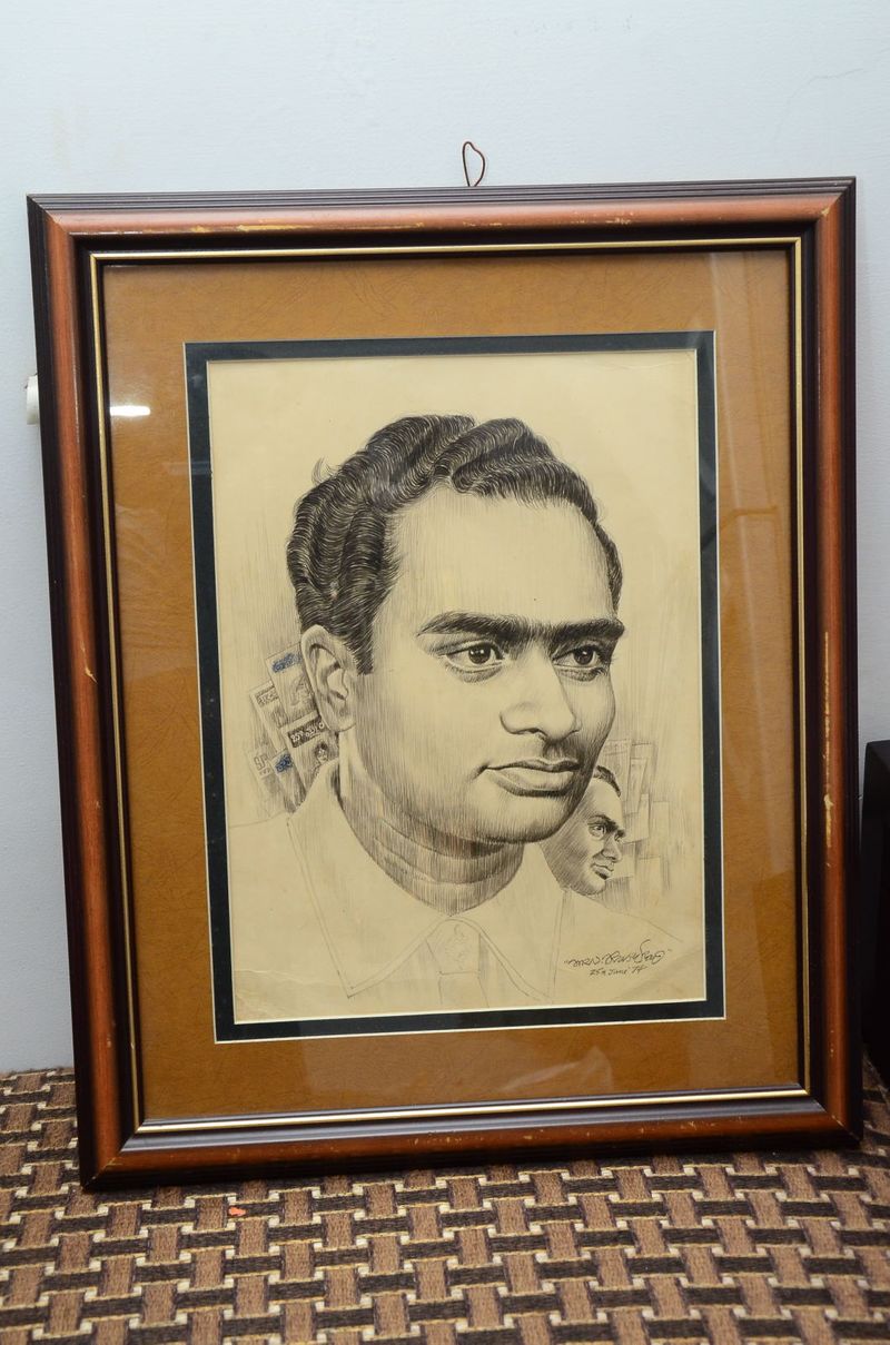 డైరెక్టర్ విజయ బాపినీడుకి సినీ తారల నివాళి (ఫొటోస్)