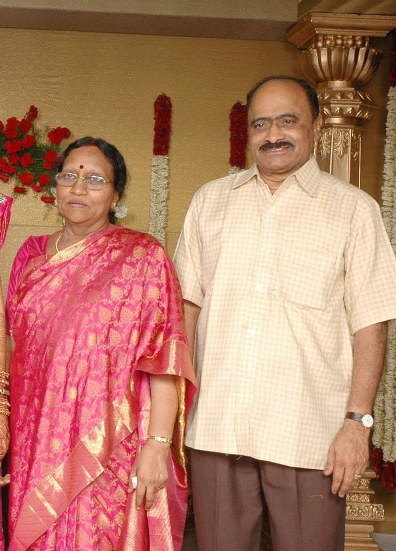 మెగా విజయ బాపినీడు