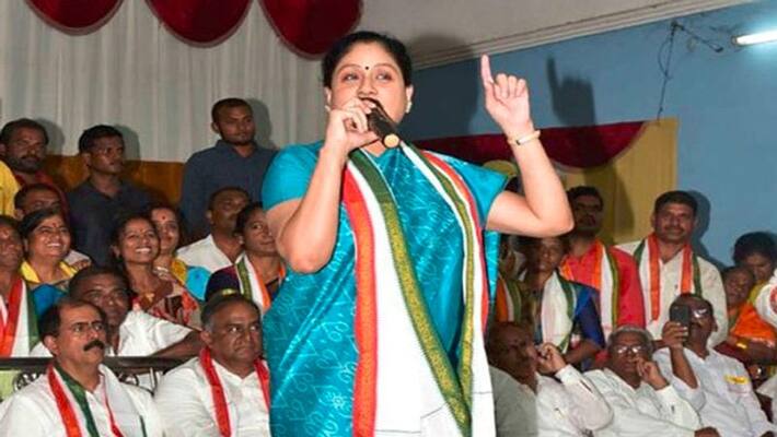Vijayashanthi attacked prime minister modi Vijayashanthi attacked prime minister modi