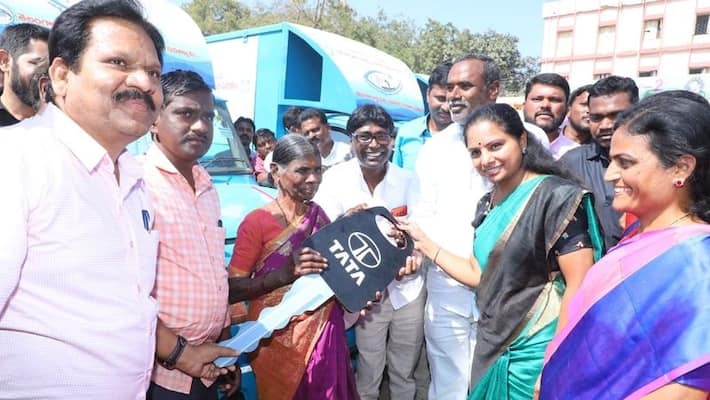 mp kavitha busy in nizamabad tour mp kavitha busy in nizamabad tour
