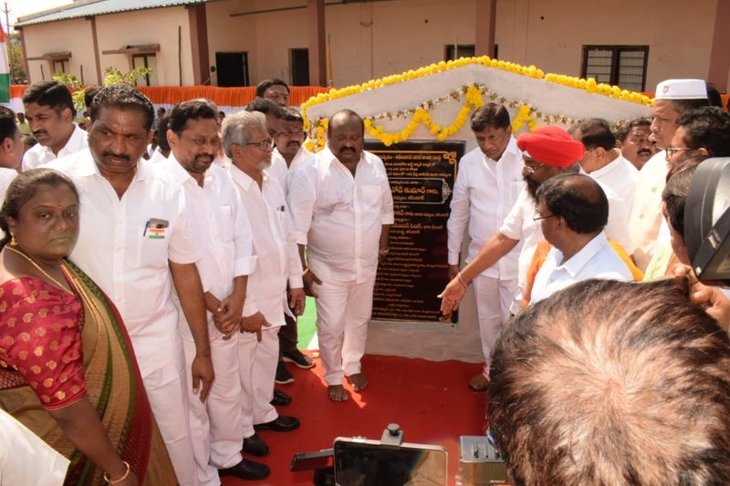 దేశంలో మూడో అతి పెద్ద జాతీయ పతాక కరీంనగర్ లోనే...