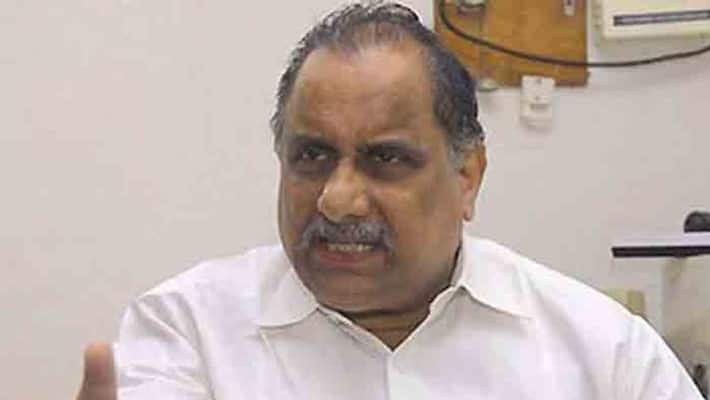RSS leader meets Mudragada Padmanabham RSS leader meets Mudragada Padmanabham