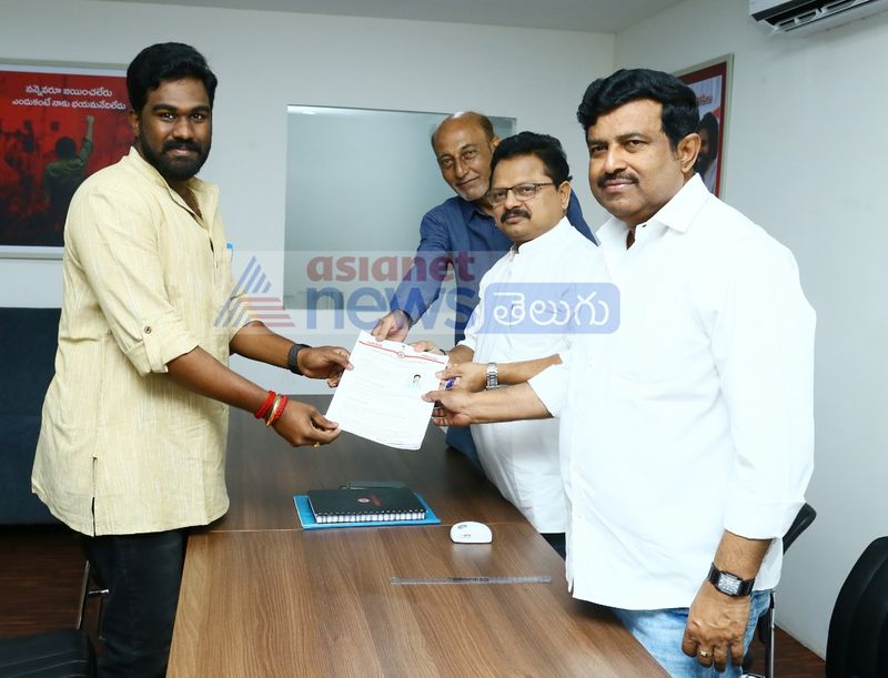 ఉదయం 10 గంటల నుంచి సాయంత్రం 5 గంటల వరకు స్క్రీనింగ్ కమిటీ ప్రతి ఒక్కరి నుంచి దరఖాస్తుని స్వీకరించి సునిశితంగా పరిశీలించింది. వివిధ రంగాలకు చెందినవారు, వృత్తి నిపుణులు, ఉన్నత చదువులను అభ్యసించిన యువతీయువకులు వచ్చారు.