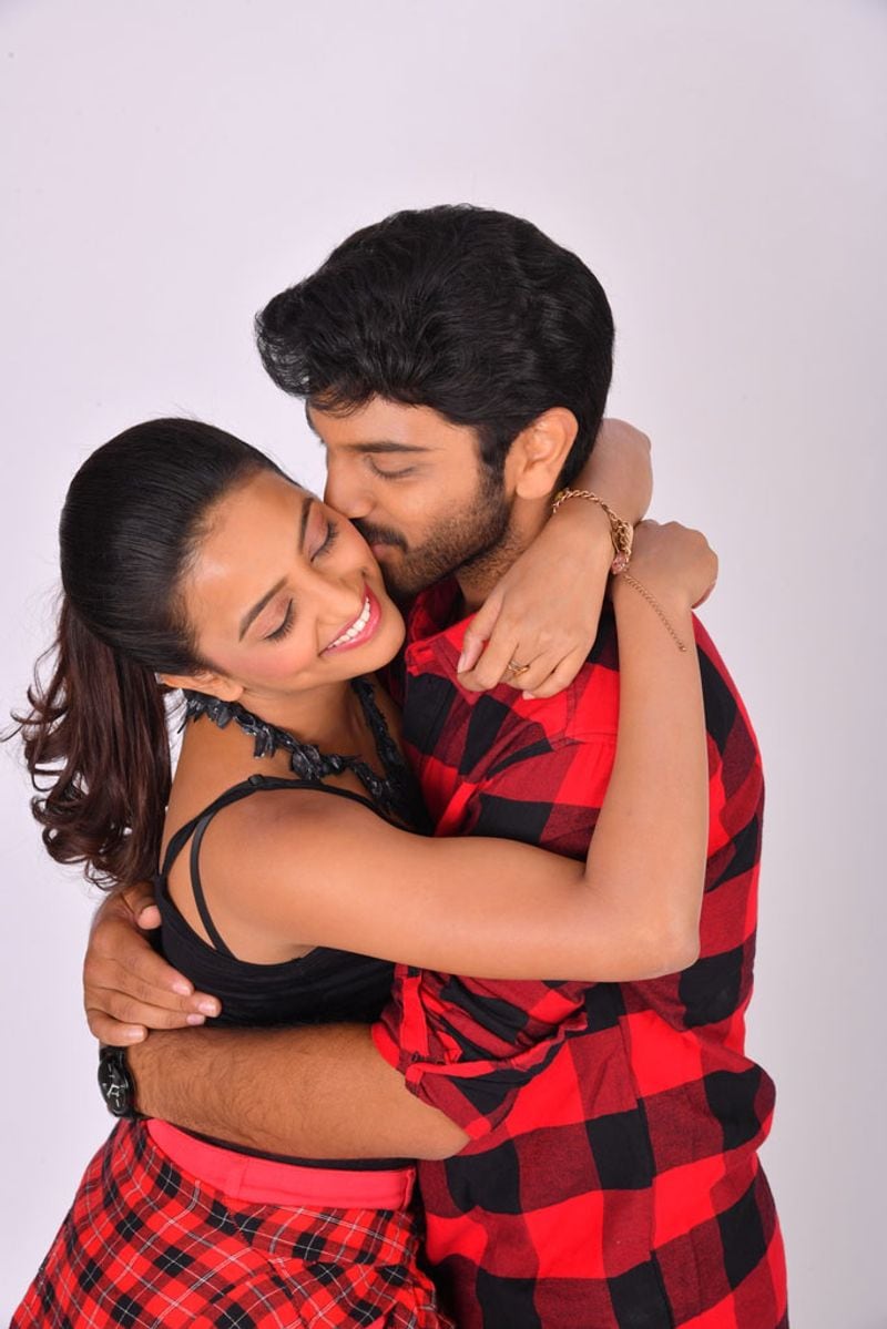 '4 లెటర్స్' మూవీ స్టిల్స్!