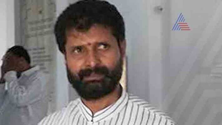 Chikmagalur DC Office Attack Case Booked Against 18 Supporters Of Minister CT Ravi Dismissed Chikmagalur DC Office Attack Case Booked Against 18 Supporters Of Minister CT Ravi Dismissed