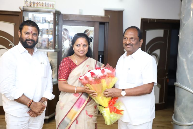 ఎంపీ కవితను కలిసిన తెలంగాణ నూతన మంత్రులు