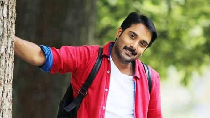 Actor Tarun  has a Great Escape In a Road Accident
