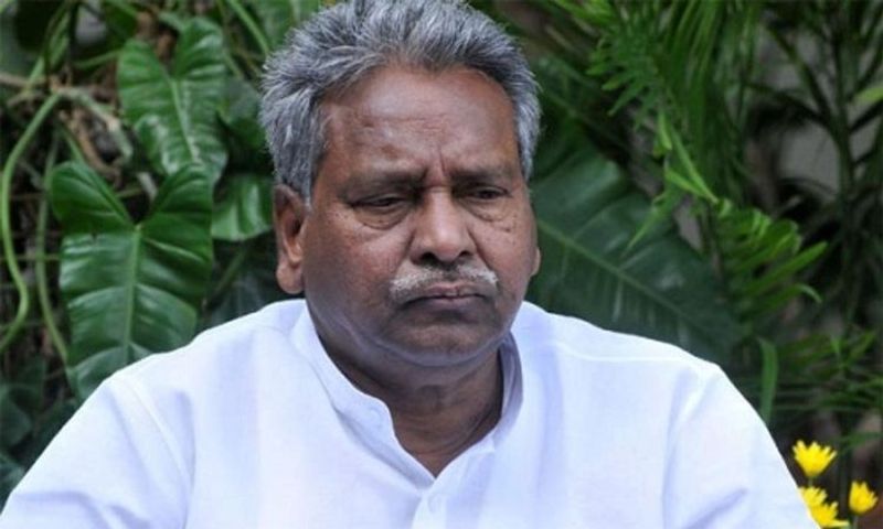 ఈ నెల 26వ తేదీన గానీ 29వ తేదీన గానీ కావూరి సాంబశివ రావు వైఎస్సార్ కాంగ్రెసు పార్టీలో చేరవచ్చుననే ప్రచారం సాగుతోంది. ఇప్పటికే ఆయన వైసిపిలో చేరుతురంటూ ప్రచారం సాగుతోంది. కావూరి మాత్రం ఆ విషయంపై ఏమీ మాట్లాడడం లేదు.
