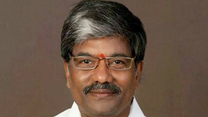 Bickerings in TRS: Padma Rao sensational comments Bickerings in TRS: Padma Rao sensational comments