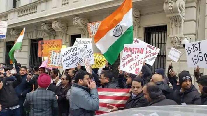 indians protest at pakistan embassy in america indians protest at pakistan embassy in america