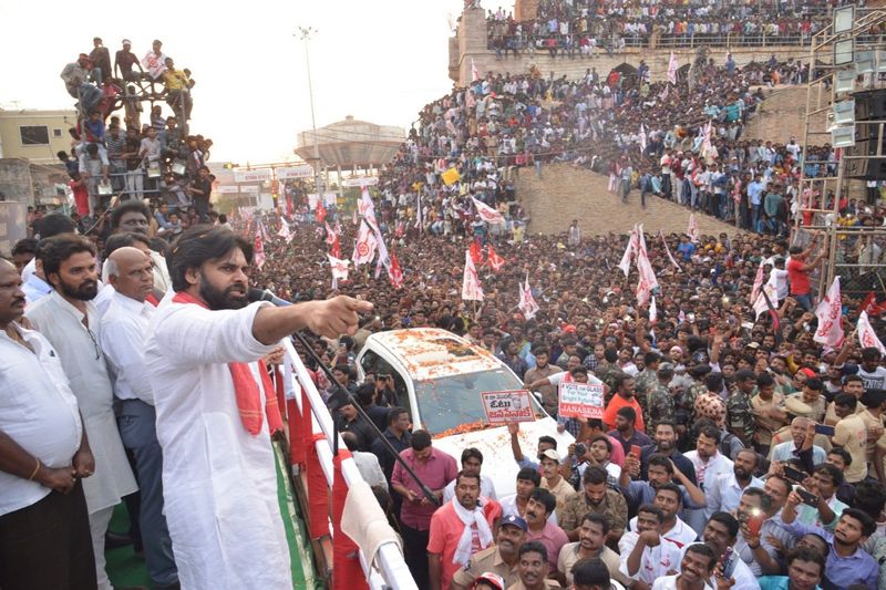 ఆంధ్రప్రదేశ్ రాష్ట్రంలో హంగ్ అసెంబ్లీ వస్తుందని, కర్ణాటకలో కుమారస్వామి లాగా తాను ముఖ్యమంత్రి అవుతానని ఆయన భావిస్తూ ఉండవచ్చు. అలా అని ఆయన ఆ మాట నేరుగా అనలేదు.