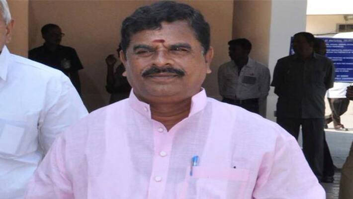 Swamy Goud expresses dissatisfaction over KCR attitude Swamy Goud expresses dissatisfaction over KCR attitude