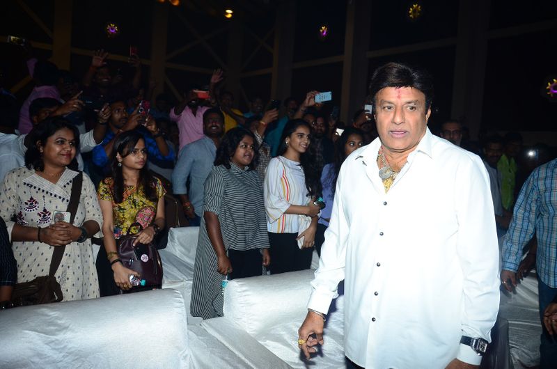 118 ప్రీ రిలీజ్ ఈవెంట్ ఫొటోస్ (తారక్ - బాలకృష్ణ )