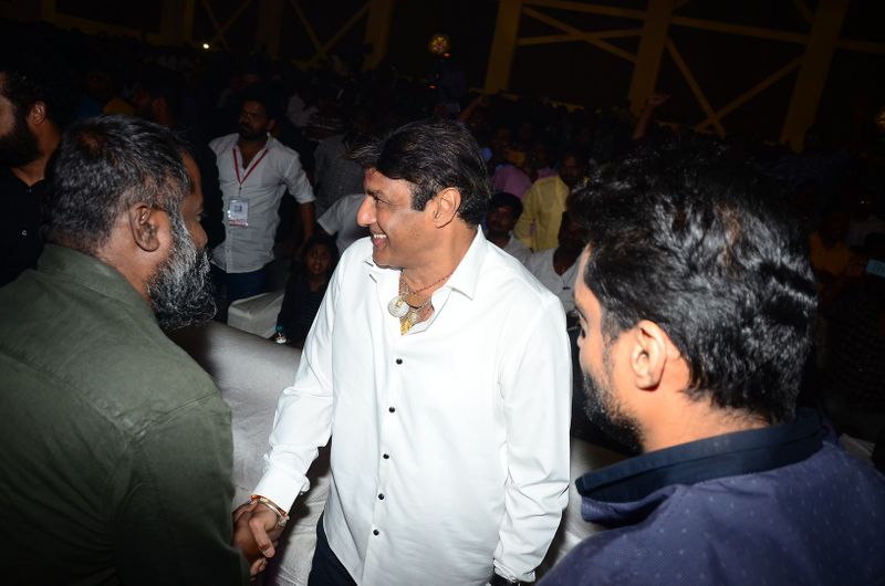 118 ప్రీ రిలీజ్ ఈవెంట్ ఫొటోస్ (తారక్ - బాలకృష్ణ )