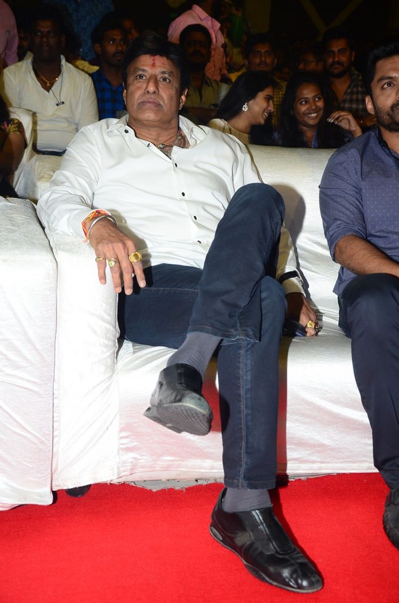 118 ప్రీ రిలీజ్ ఈవెంట్ ఫొటోస్ (తారక్ - బాలకృష్ణ )