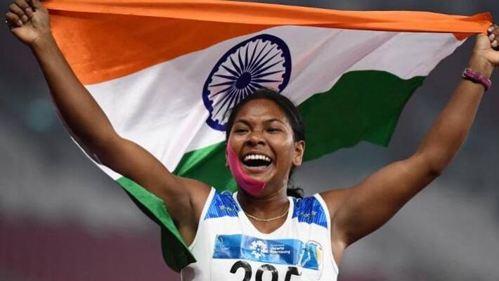 Asian Games gold-winning athlete Swapna Barman is accused of keeping illegal timber at her home bsp Asian Games gold-winning athlete Swapna Barman is accused of keeping illegal timber at her home bsp