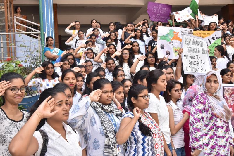 సర్జికల్ స్ట్రైక్స్: జై జవాన్ (ఫొటోలు)