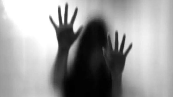 Two Girls Molested By Police In Nizamabad Mother Accused Two Girls Molested By Police In Nizamabad Mother Accused