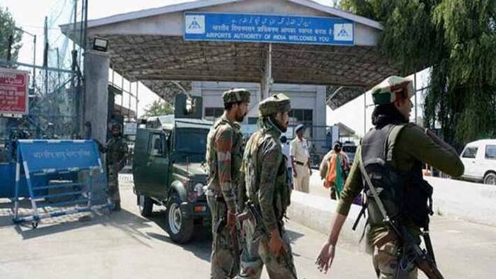 Indian Government closed in Srinagar, Jammu and Leh airports Indian Government closed in Srinagar, Jammu and Leh airports