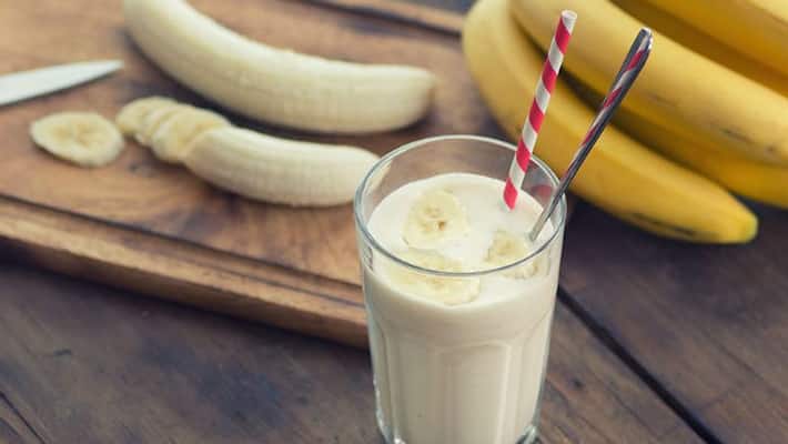 Eating Banana And Milk together not good for health Eating Banana And Milk together not good for health