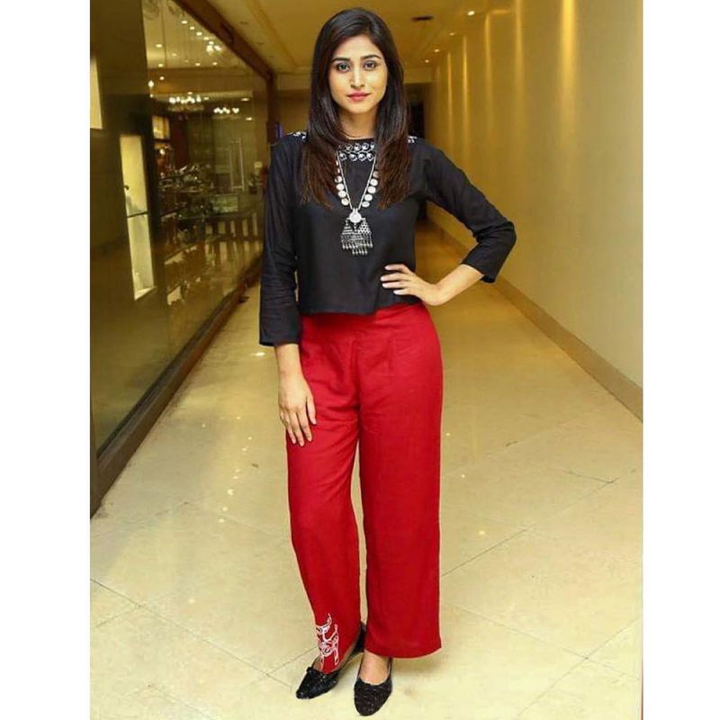 (Courtesy Instagram)యాంకర్ వర్షిని లేటెస్ట్ ఫోటోలు