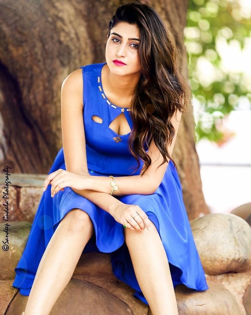 (Courtesy Instagram, Photography by Sandeep)యాంకర్ వర్షిని లేటెస్ట్ ఫోటోలు