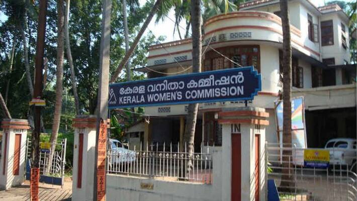 women commission offers mental support for needy during lock down period women commission offers mental support for needy during lock down period