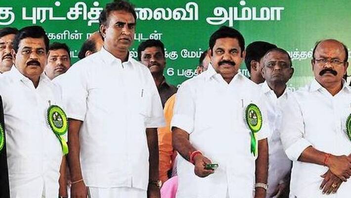 Big enough evidence for Rs 8,000 crore scam ... Edappadi, SB Velumani hateful praise ..! Big enough evidence for Rs 8,000 crore scam ... Edappadi, SB Velumani hateful praise ..!