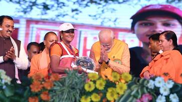 Prime Minister Modi donates 21 lakh rupees from personal savings for Kumbh Mela sanitation workers