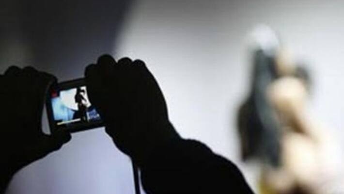 Showing video and raping collage girl in Erode Showing video and raping collage girl in Erode