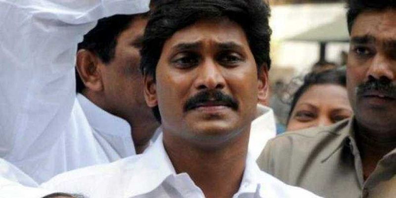 ఉమ్మడి ఏపీ రాష్ట్రంలో కాంగ్రెస్ పార్టీ నేత పి. శంకర్ రావు రాసిన లేఖ ఆధారంగా కేసులు నమోదయ్యాయి.ఆ తర్వాత వైఎస్ జగన్ మాత్రం ఏ మాత్రం జంకకుండా పార్టీని నడిపించారు.2014 ఎన్నికల్లో ఓటమి పాలైనా... 2019 ఎన్నికల్లో ఏపీలో వైఎస్ జగన్ ఘన విజయం సాధించారు.