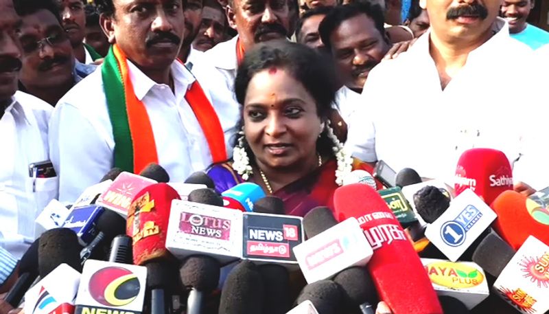 Telangana Coronavirus Crisis : Its CM KCR Vs Governor Tamilisai