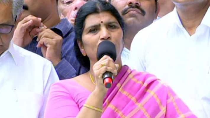 lakshmi parvathi says she wants Jr Ntr Political entry and take over TDP lakshmi parvathi says she wants Jr Ntr Political entry and take over TDP