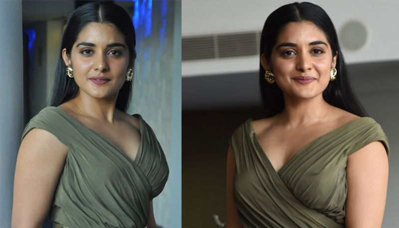 నివేదా థామస్ - ఫేస్ బుక్ (6 లక్షల 63 వేలు), ఇన్స్టాగ్రామ్ (3.1 మిలియన్), ట్విట్టర్ (1.5 మిలియన్)