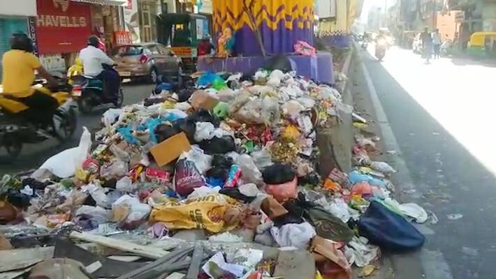 People Opposed To Garbage Disposal in Bellalli People Opposed To Garbage Disposal in Bellalli